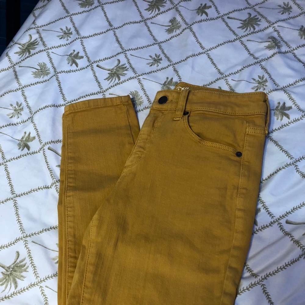 Yellow jeans🏷🌞